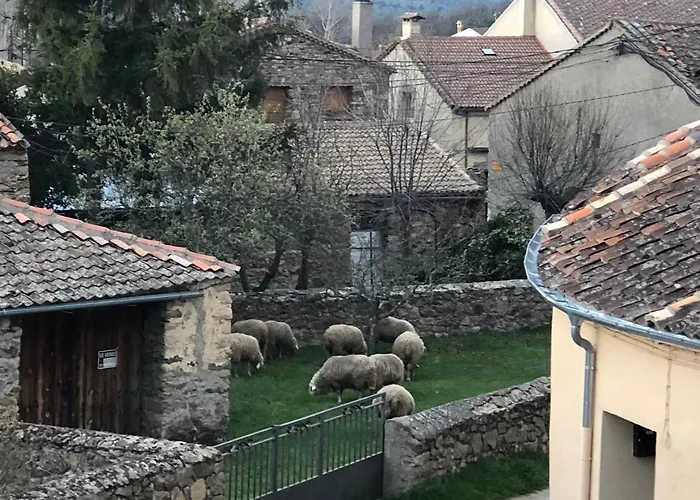 La Callejuela Torre Val De San Pedro