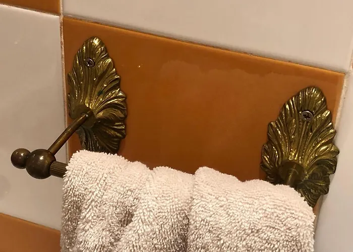 La Callejuela * Torre Val De San Pedro